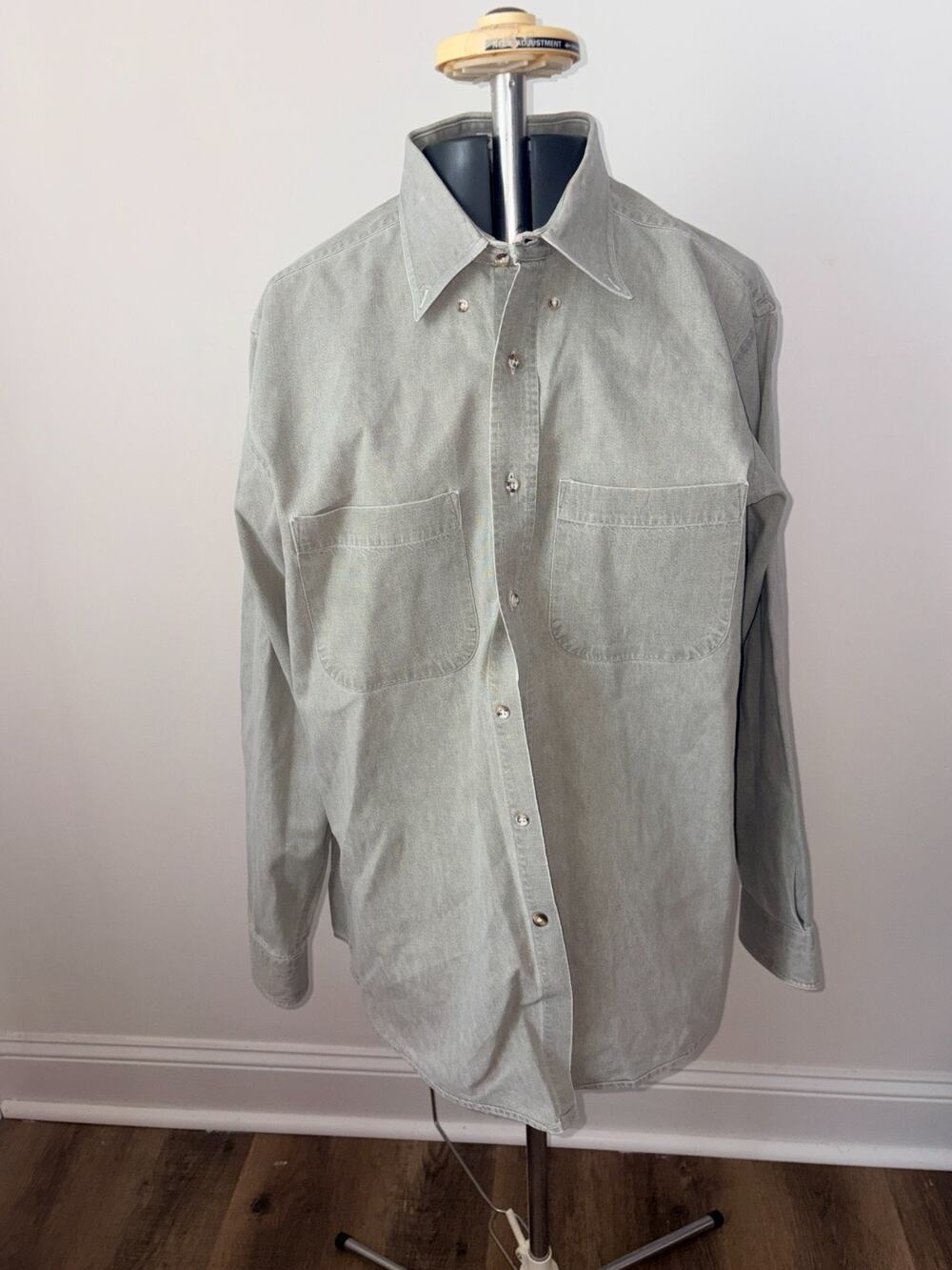 Vintage Mens Sage Green 100% Cotton Button Down Shirt Size L Made in USA